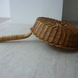 Wicker stove-shaped basket