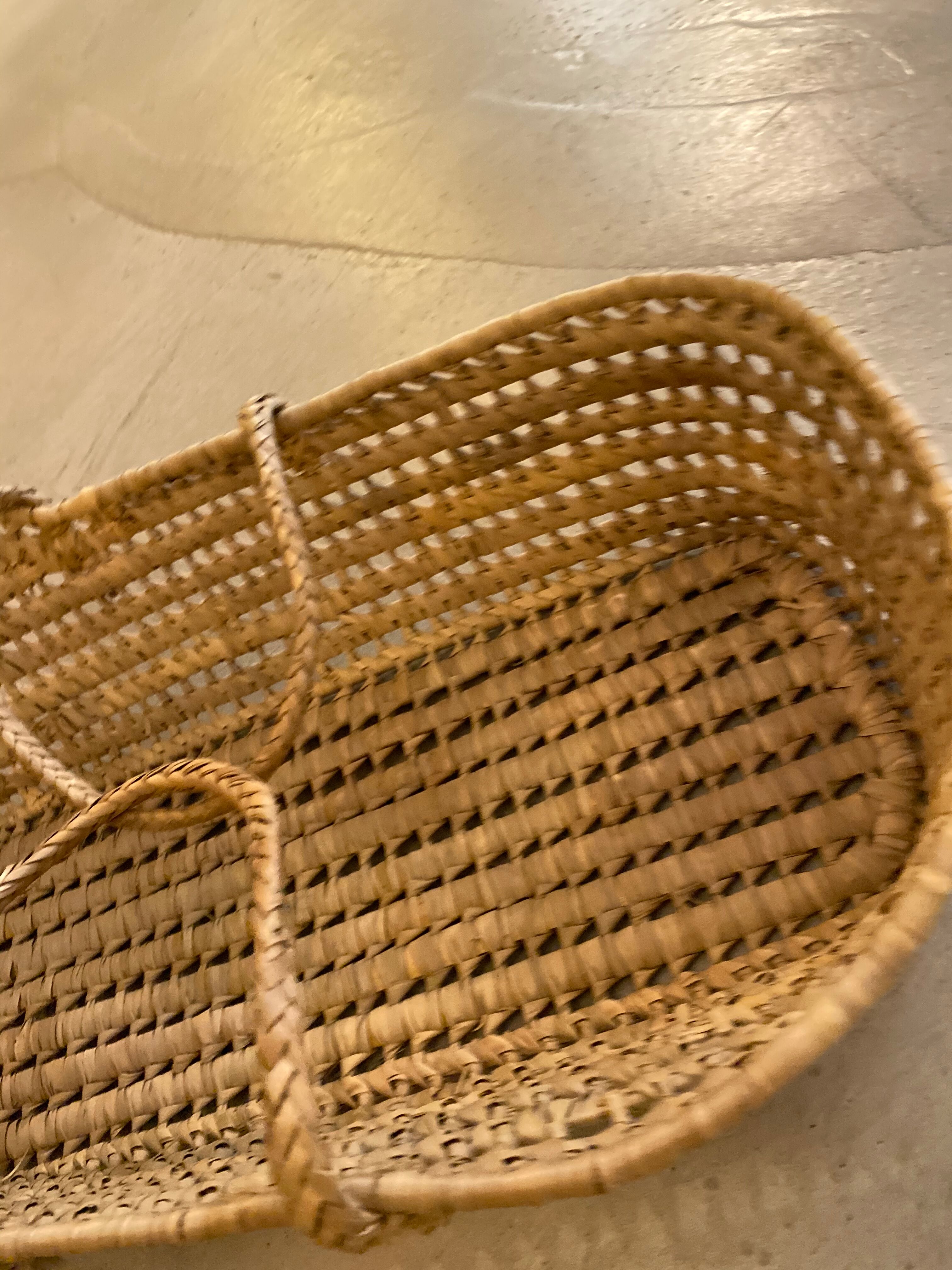 Doll bassinet