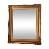 Old gilded frame in solid wood and plaster.