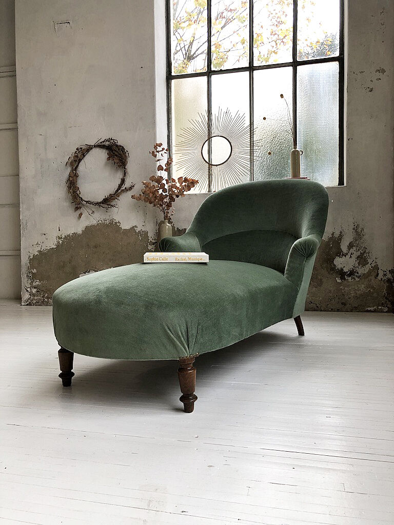 Meridian Napoleon III green velvet