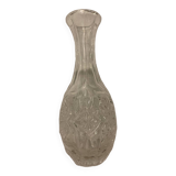 Small cut crystal carafe bearing 2 butterflies