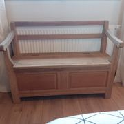Bench, solid raw oak trunk