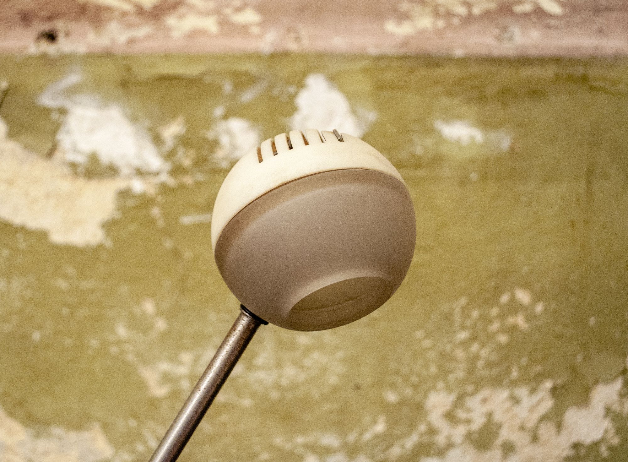 Contact table lamp model L'Ingenuo by F.A. Porsche for Luci Italia 1950s