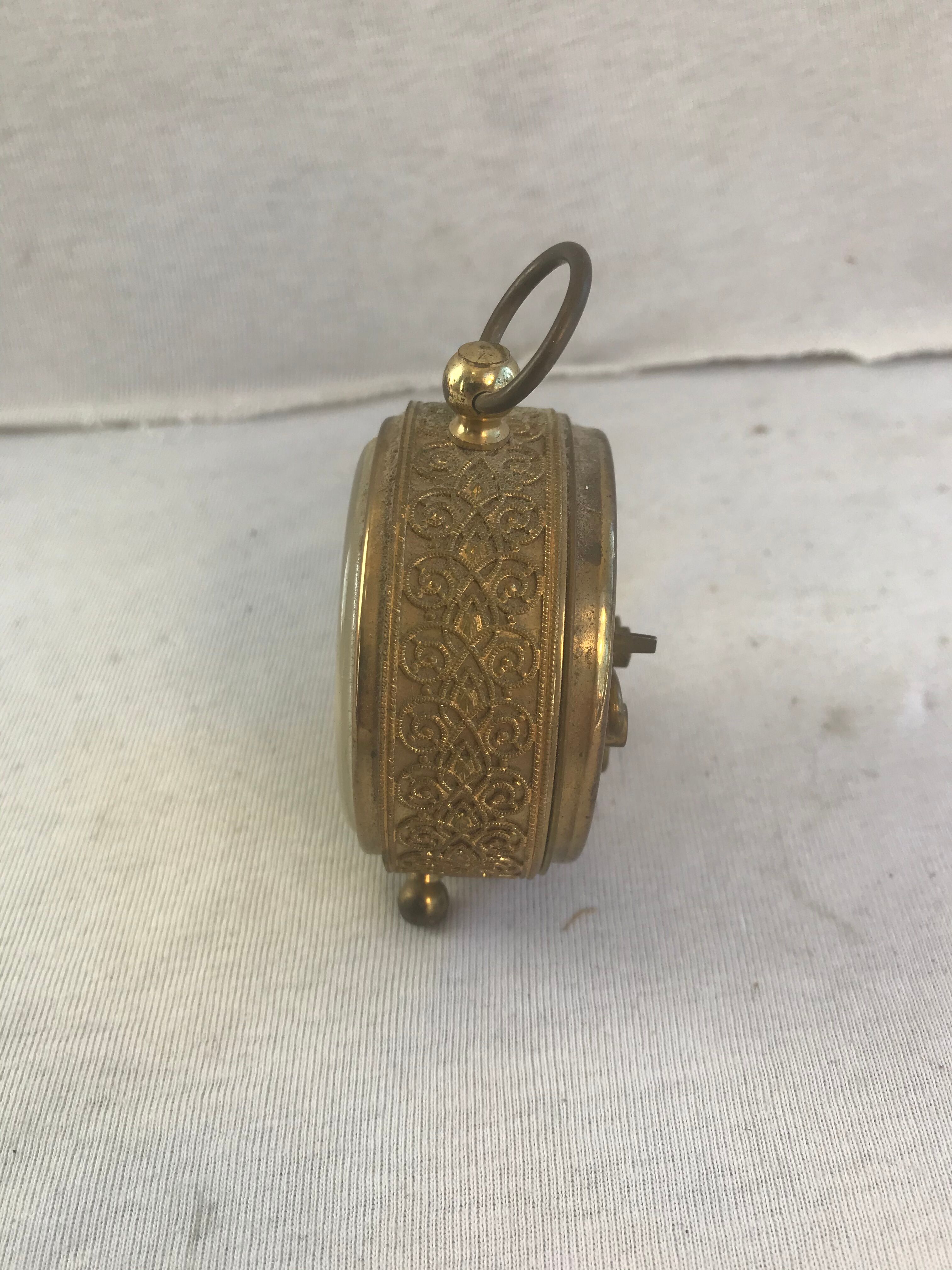 Old Blessing alarm clock gilded metal openwork outline vintage decoration