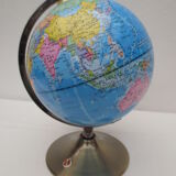 Medium-sized world map on metal base