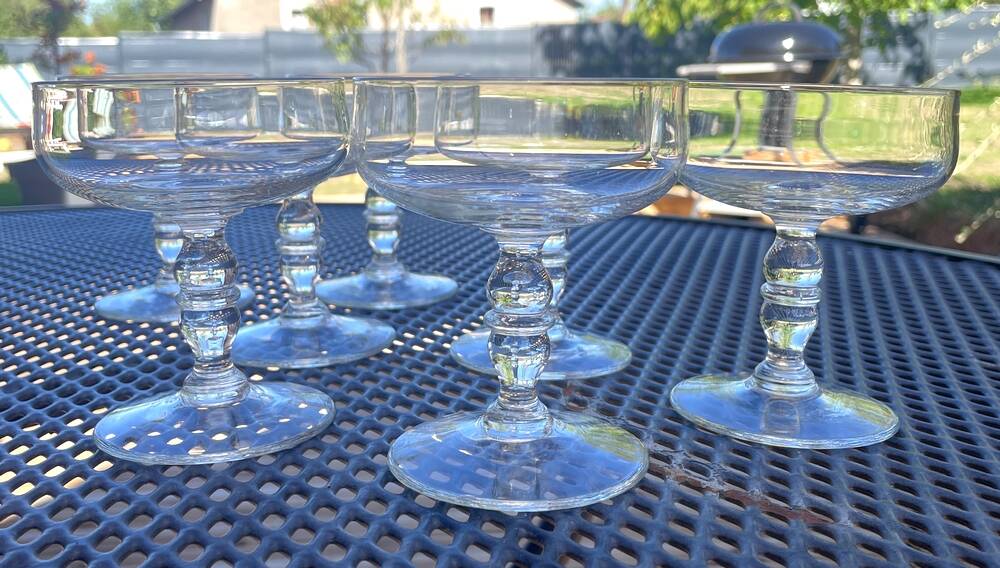 Set of 7 champagne glasses in crystal table art champagne cremant