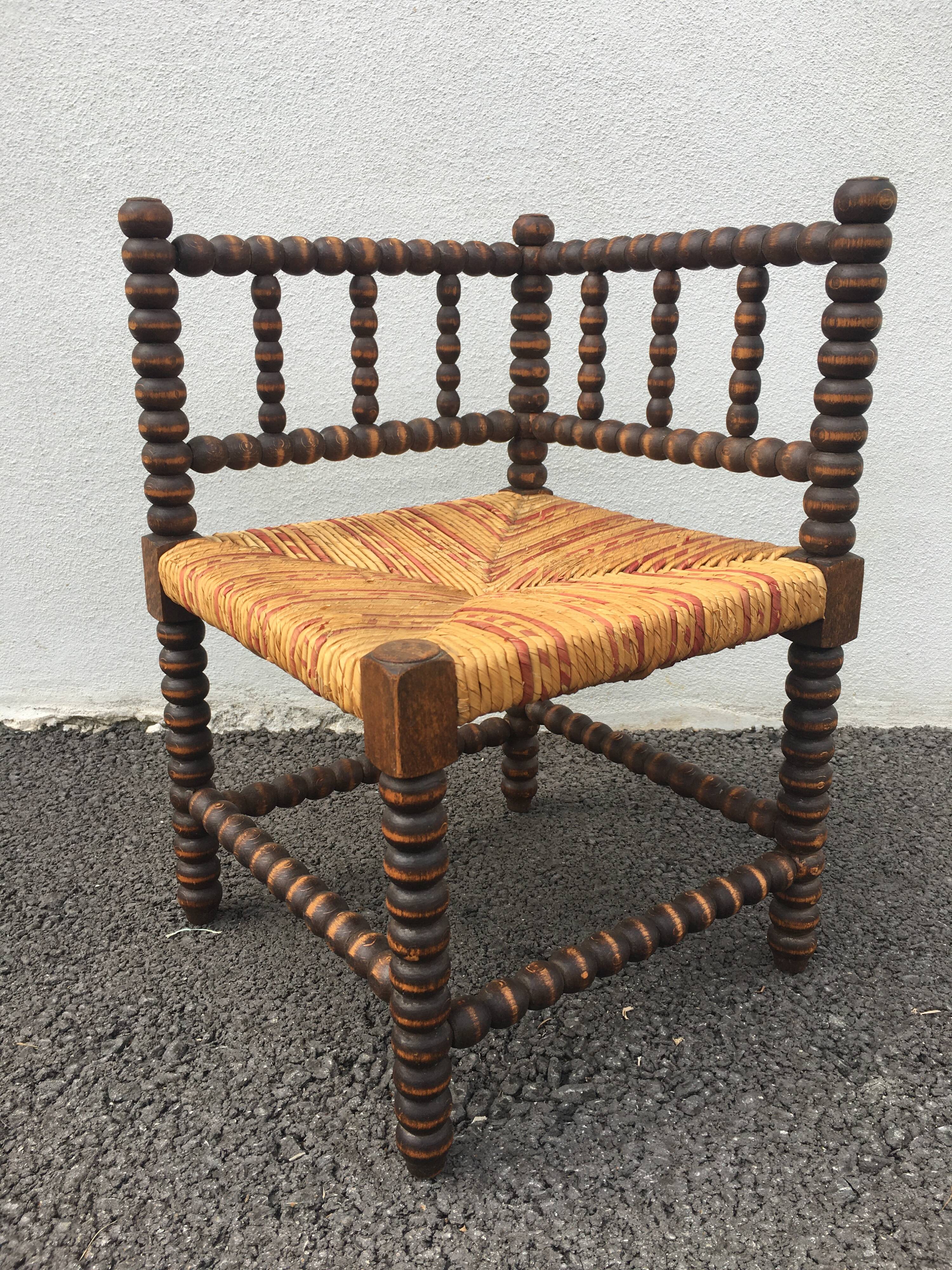 Straw corner chair for children