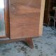 Armoire vintage aux pieds compas
