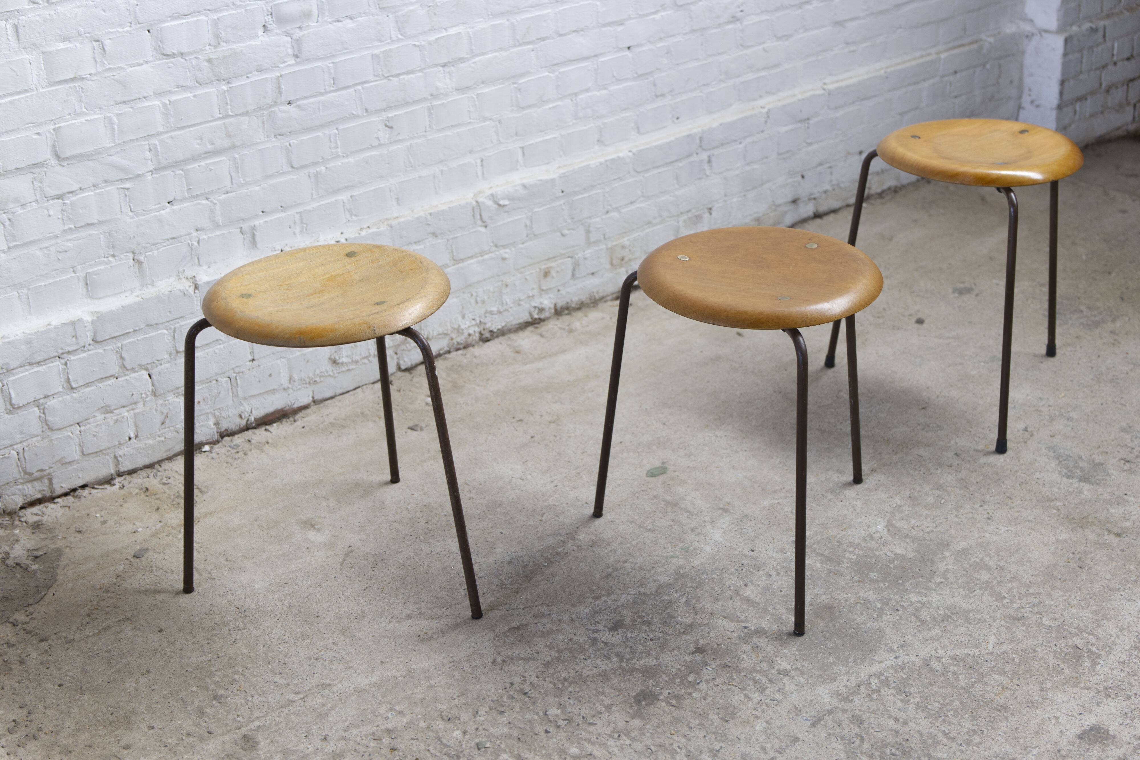 Set of 3, Early Tripod Dot Stool Arne Jacobsen by Fritz Hansen, 1960s