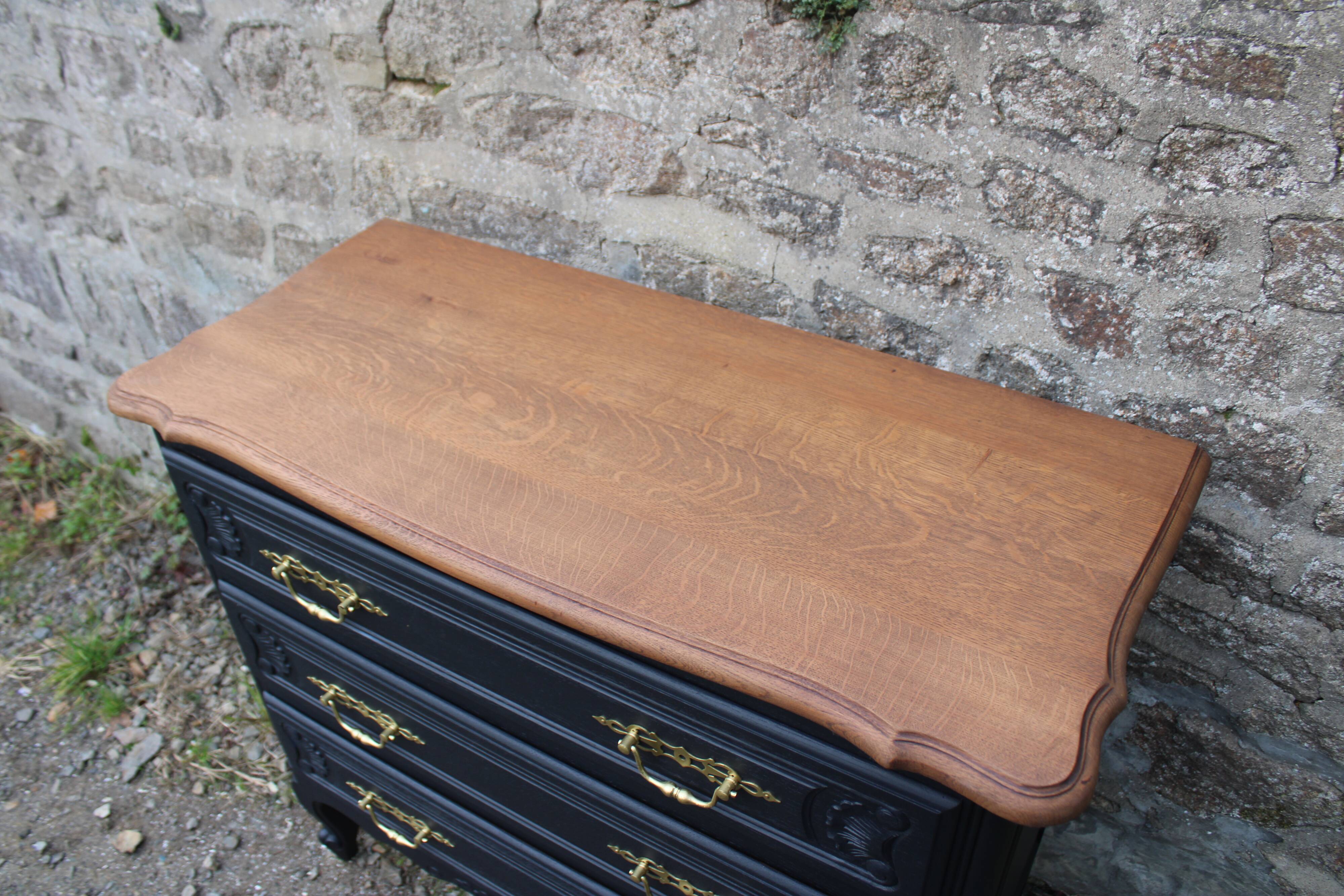 Commode arbalète ancienne