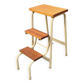 Vintage step stool in wood and steel