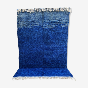 Tapis berbère marocain Beni Ouarain bleu uni 3,3x2,26m