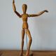 Mannequin articulé en bois