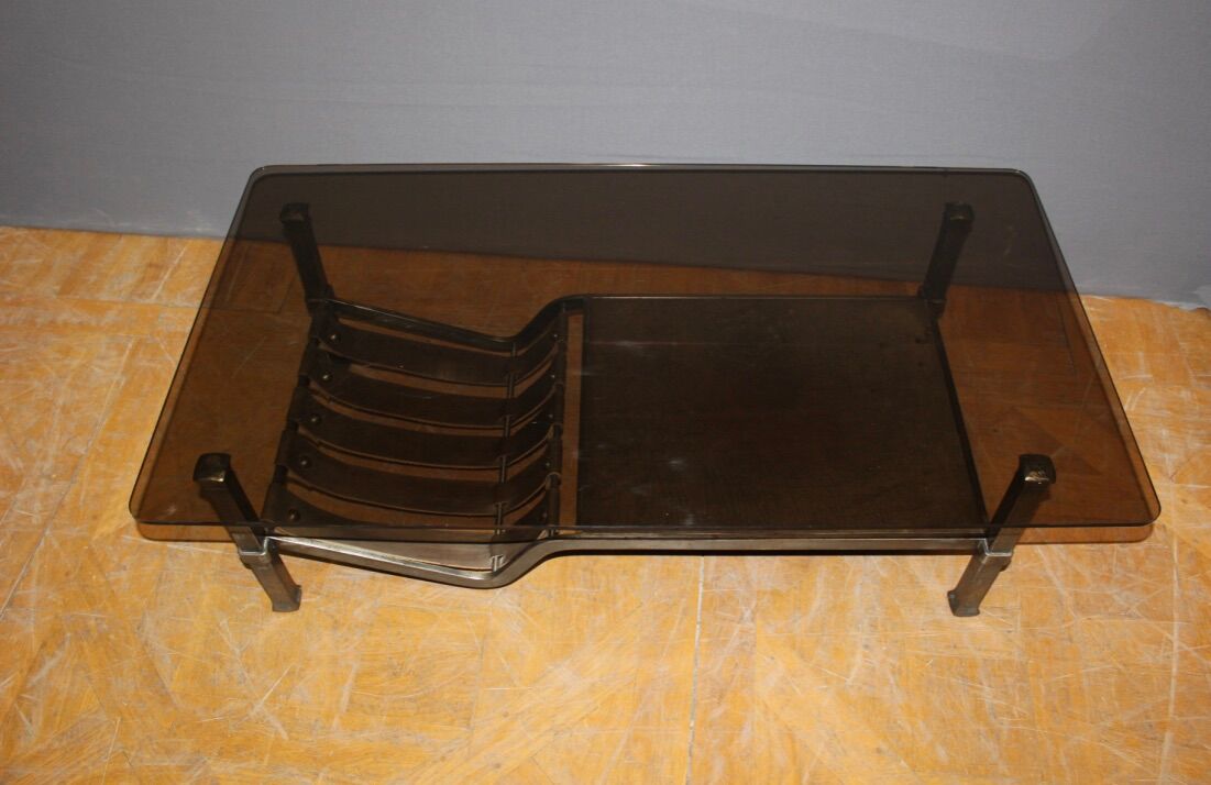 Table basse en fer forgé et cuir vers 1970