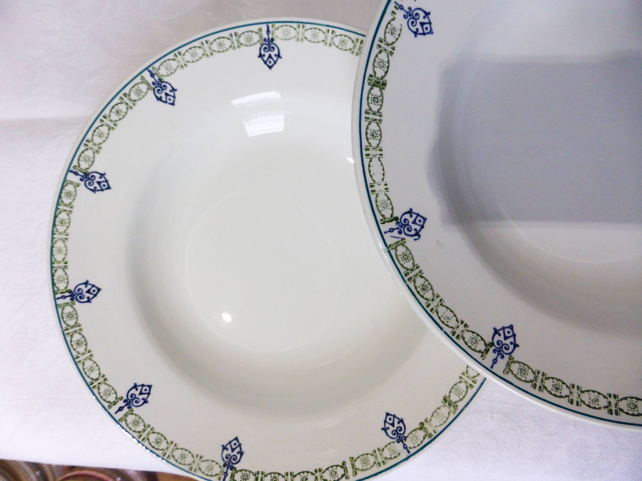 4 assiettes creuses vintage St Amand 211259
