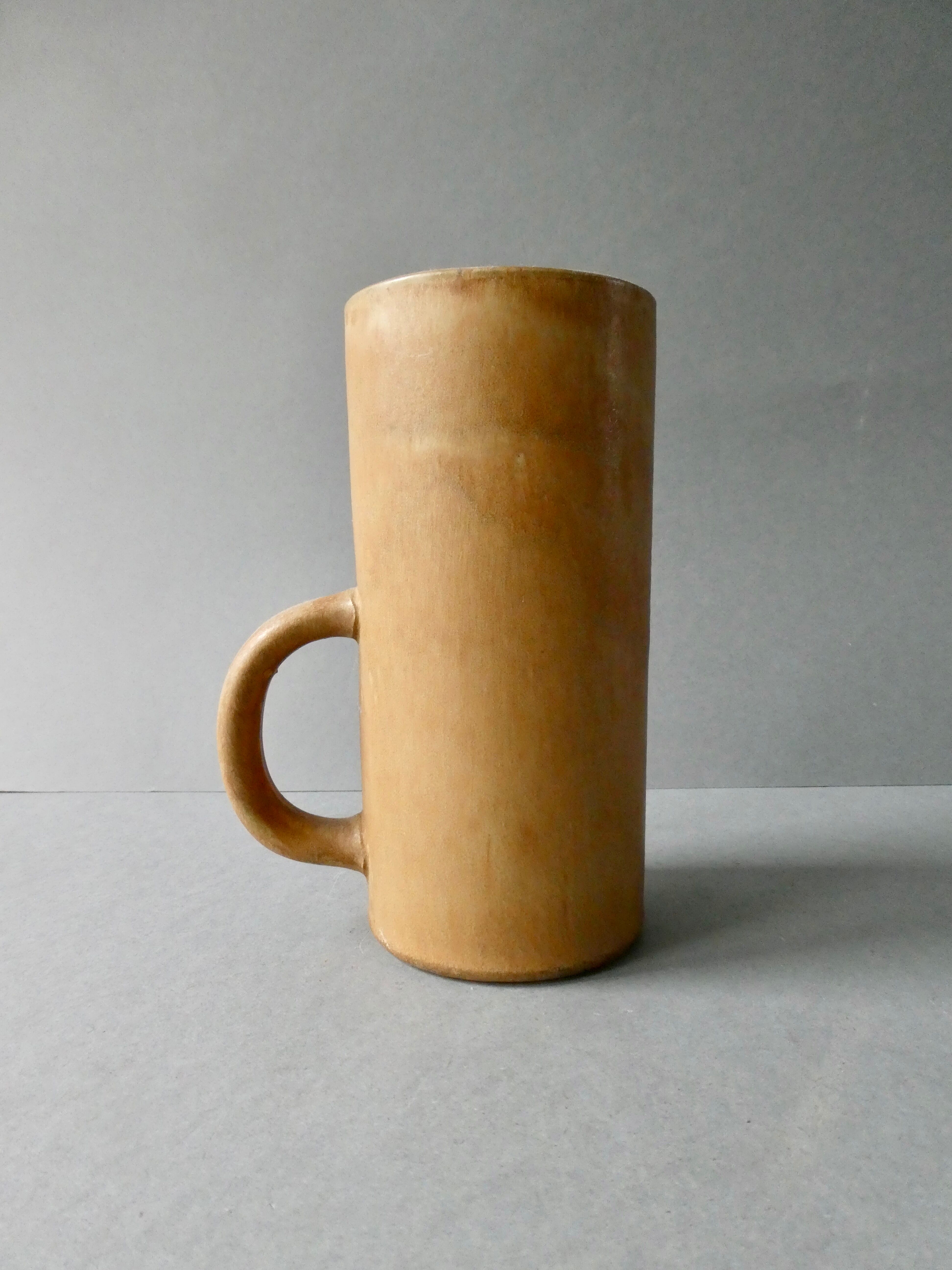 Vase en grès, ton naturel