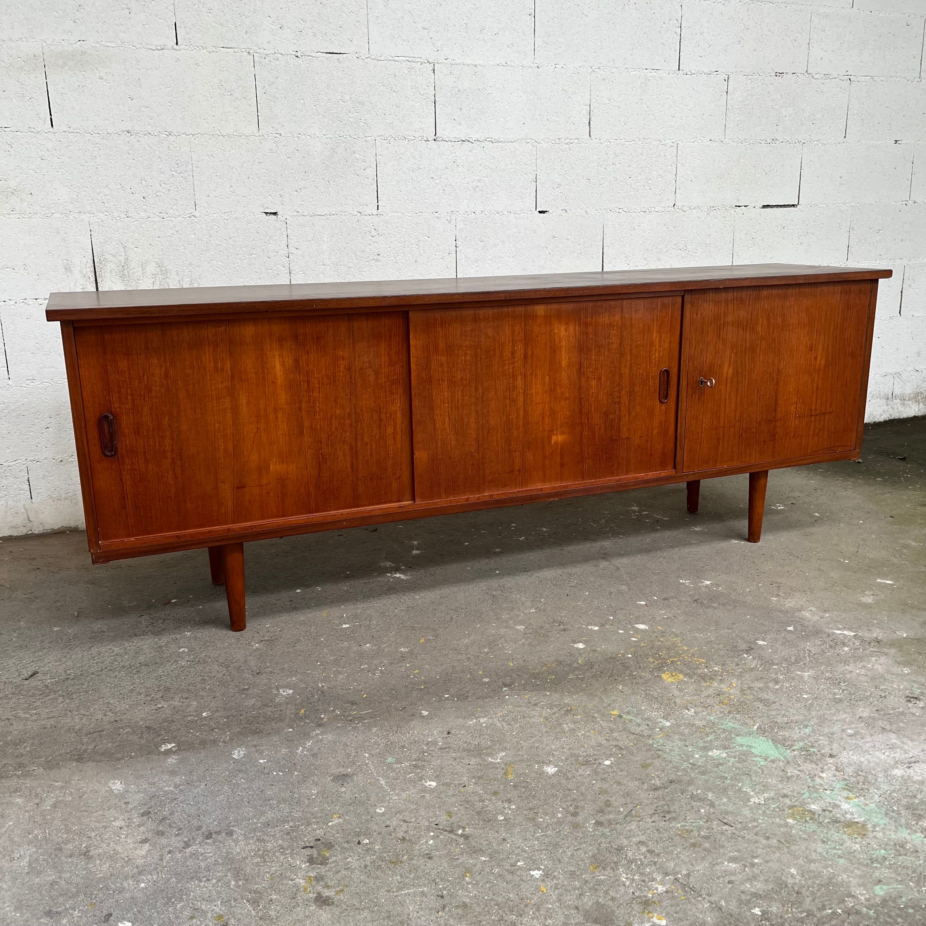 Teak row - Holland 50s