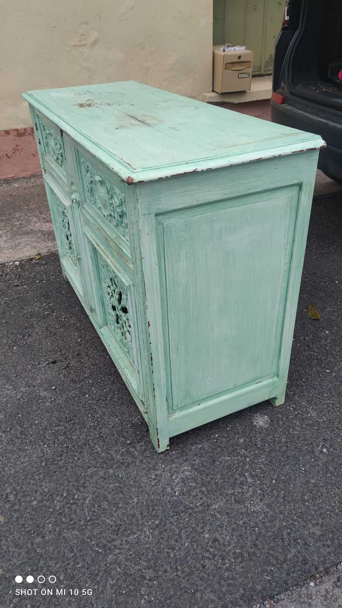Buffet in painted and patinated mahogany wood dating from the late nineteenth century