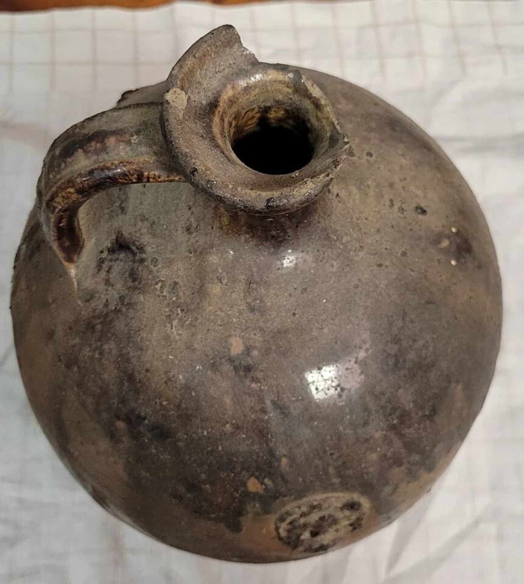 Traditional Kabyle/Berber terracotta pottery decorated with patterns (5)