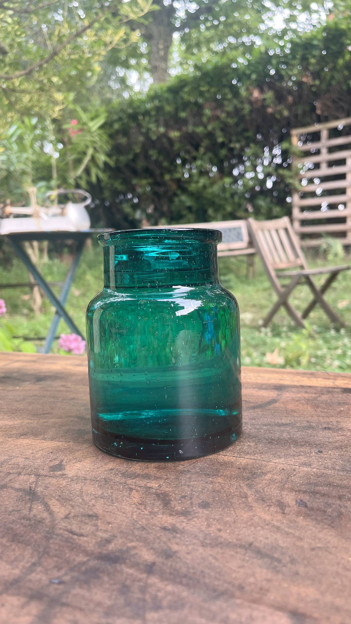 Vase en verre soufflé vintage