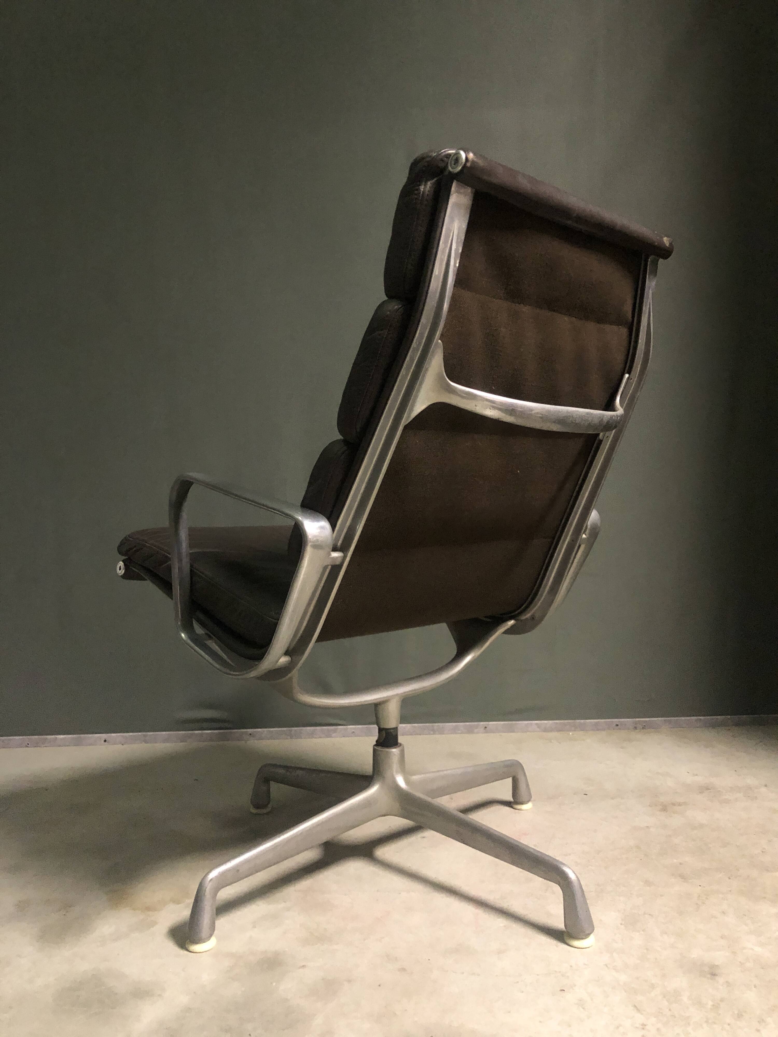 1960's Herman Miller Eames Lounge chair 215