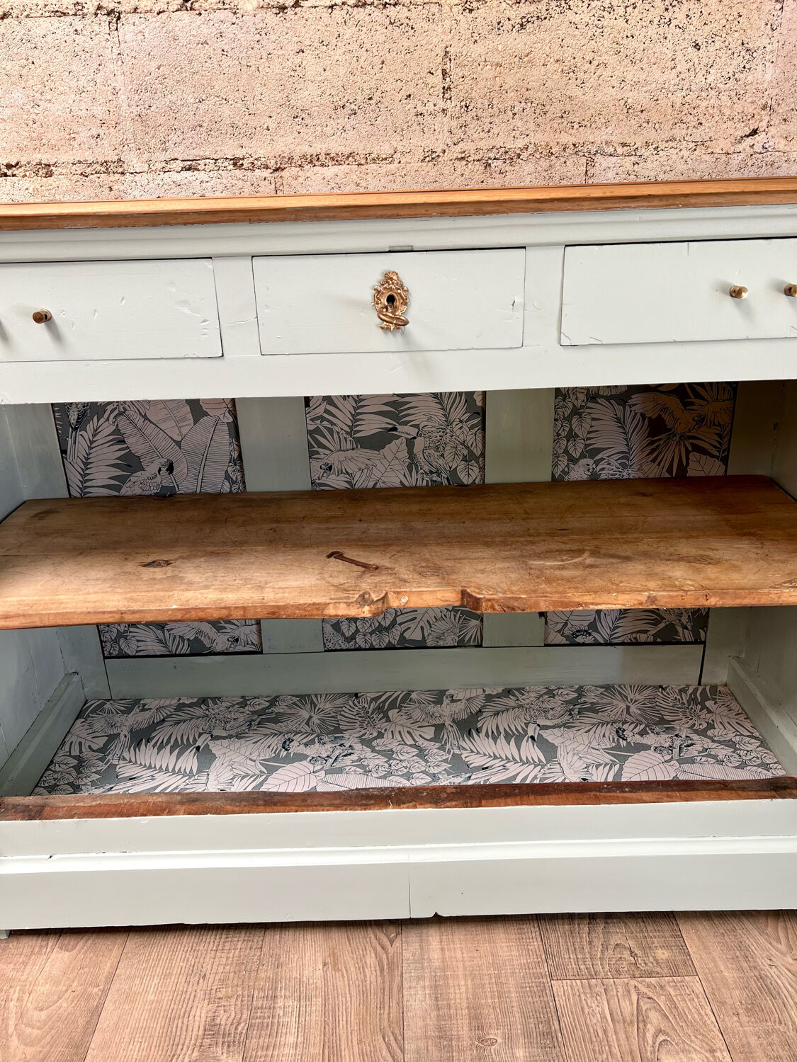 Solid wood sideboard