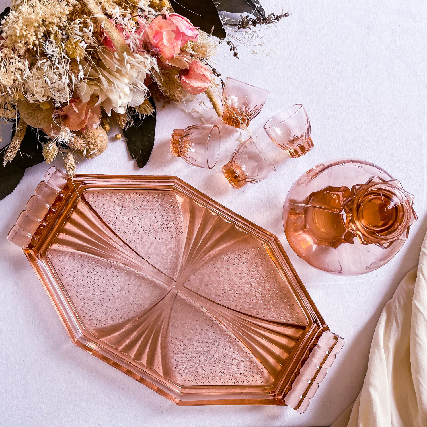 Art Deco Liquor Service