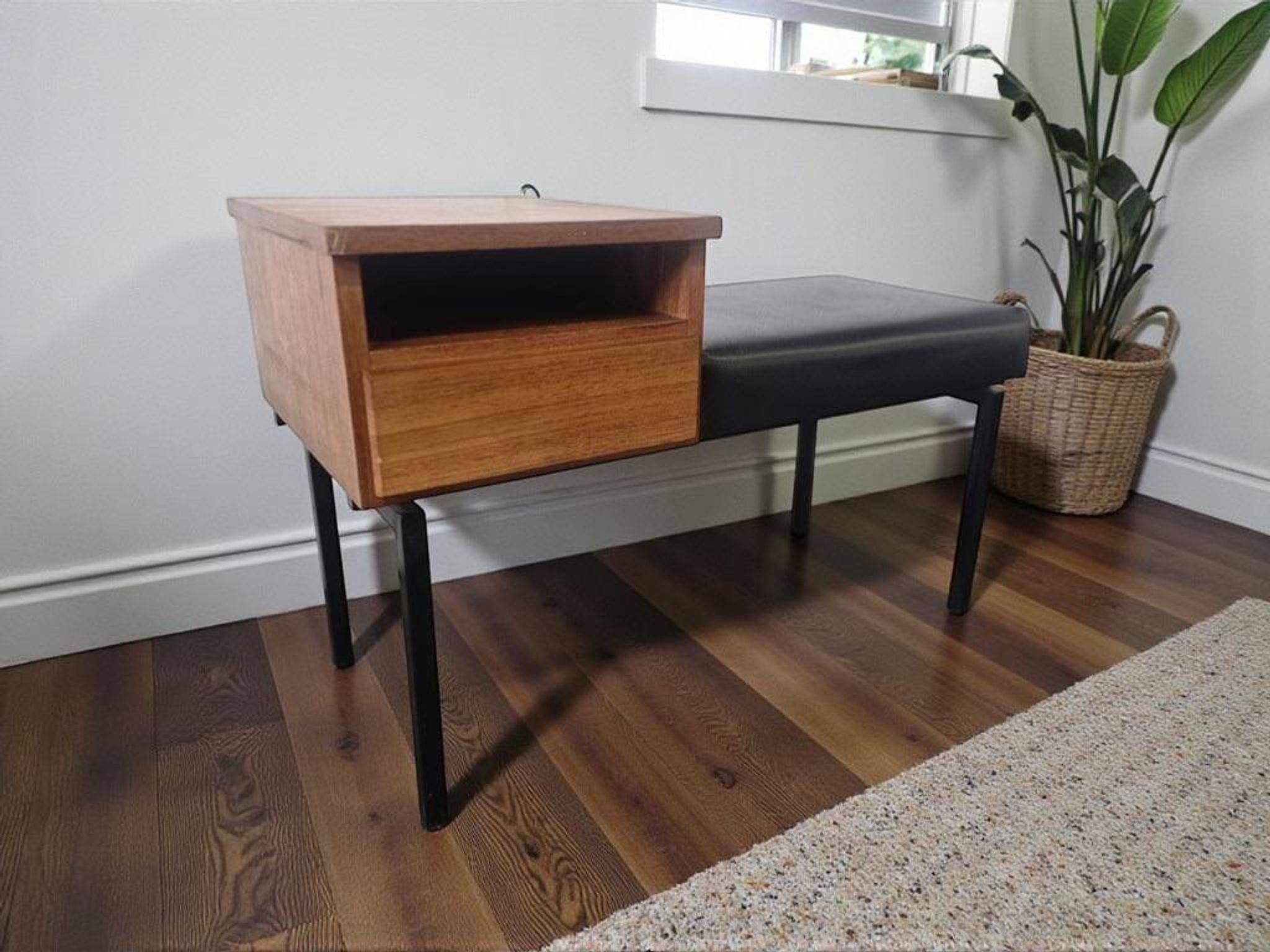 Banc en bois vintage / banc de téléphone / console