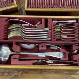 English silver-plated cutlery set in its oak box - early 20th century