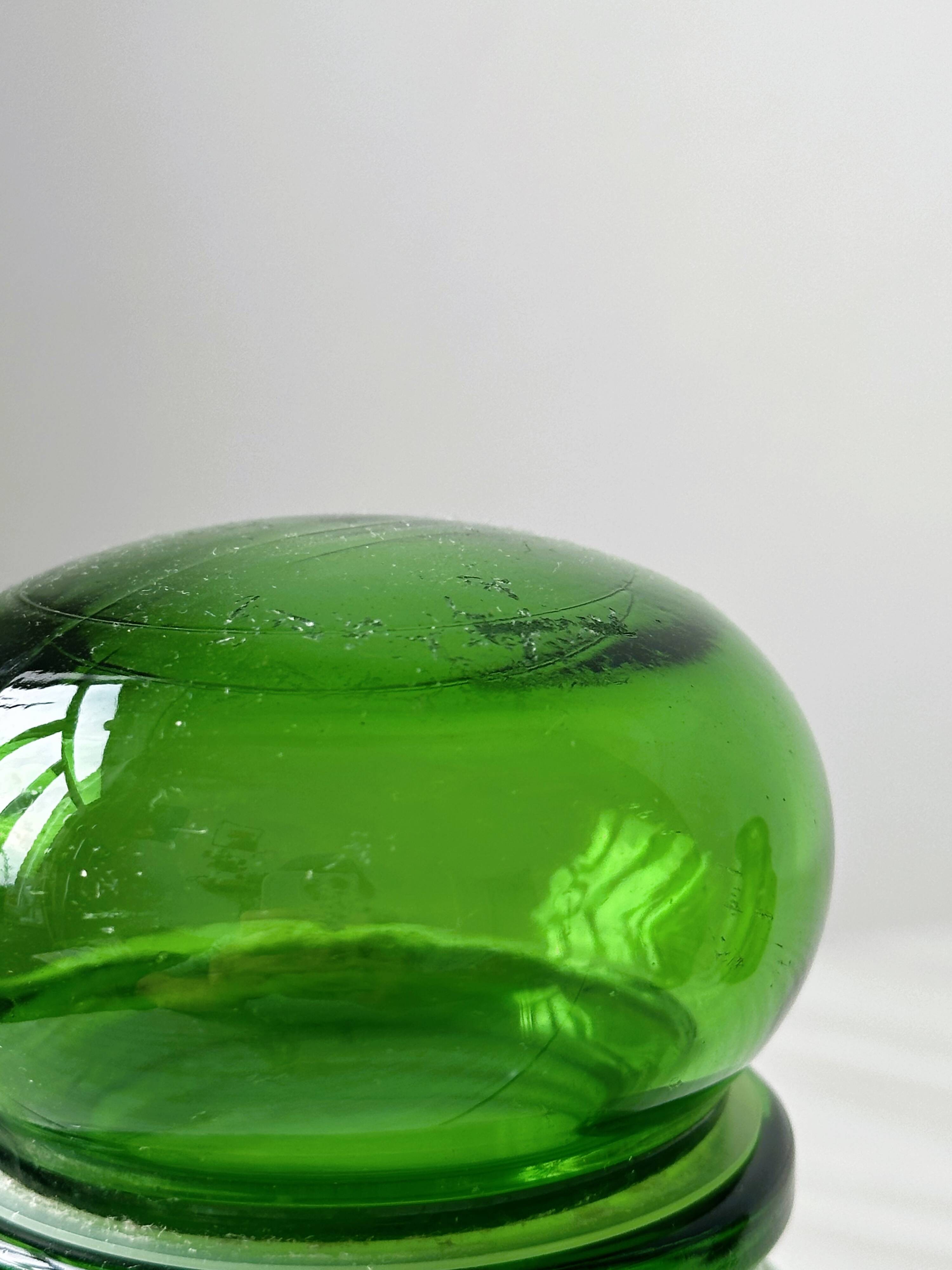 Lot of apothecary jars, good condition.