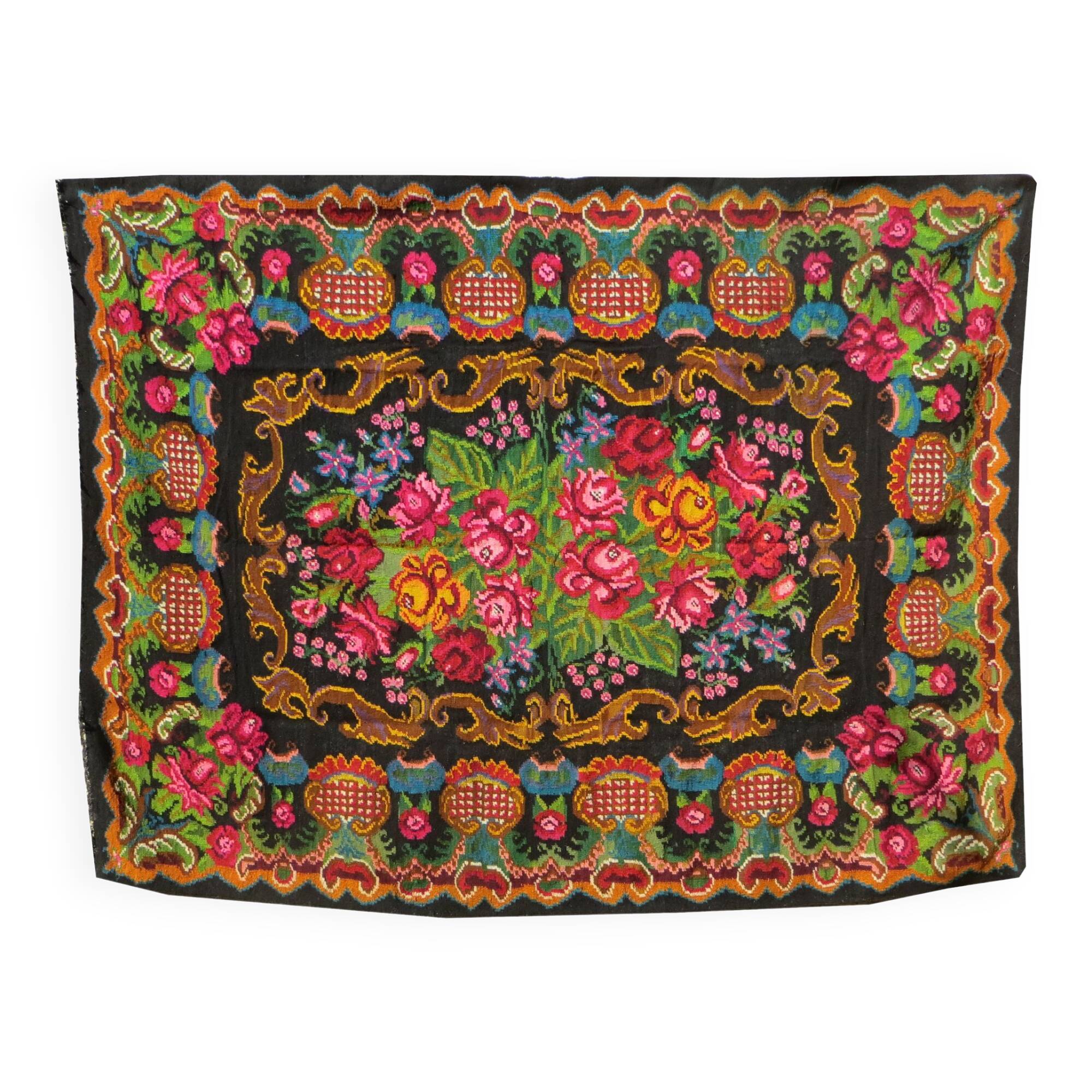 Moldovan carpet 213 cm x 279cm