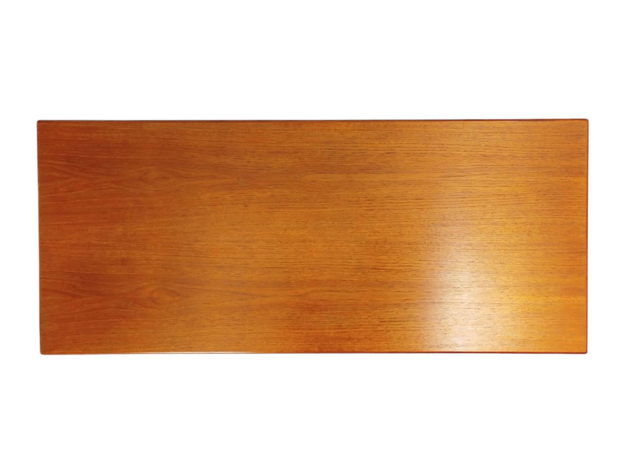 Table basse teck danoise années 60, design scandinave organique