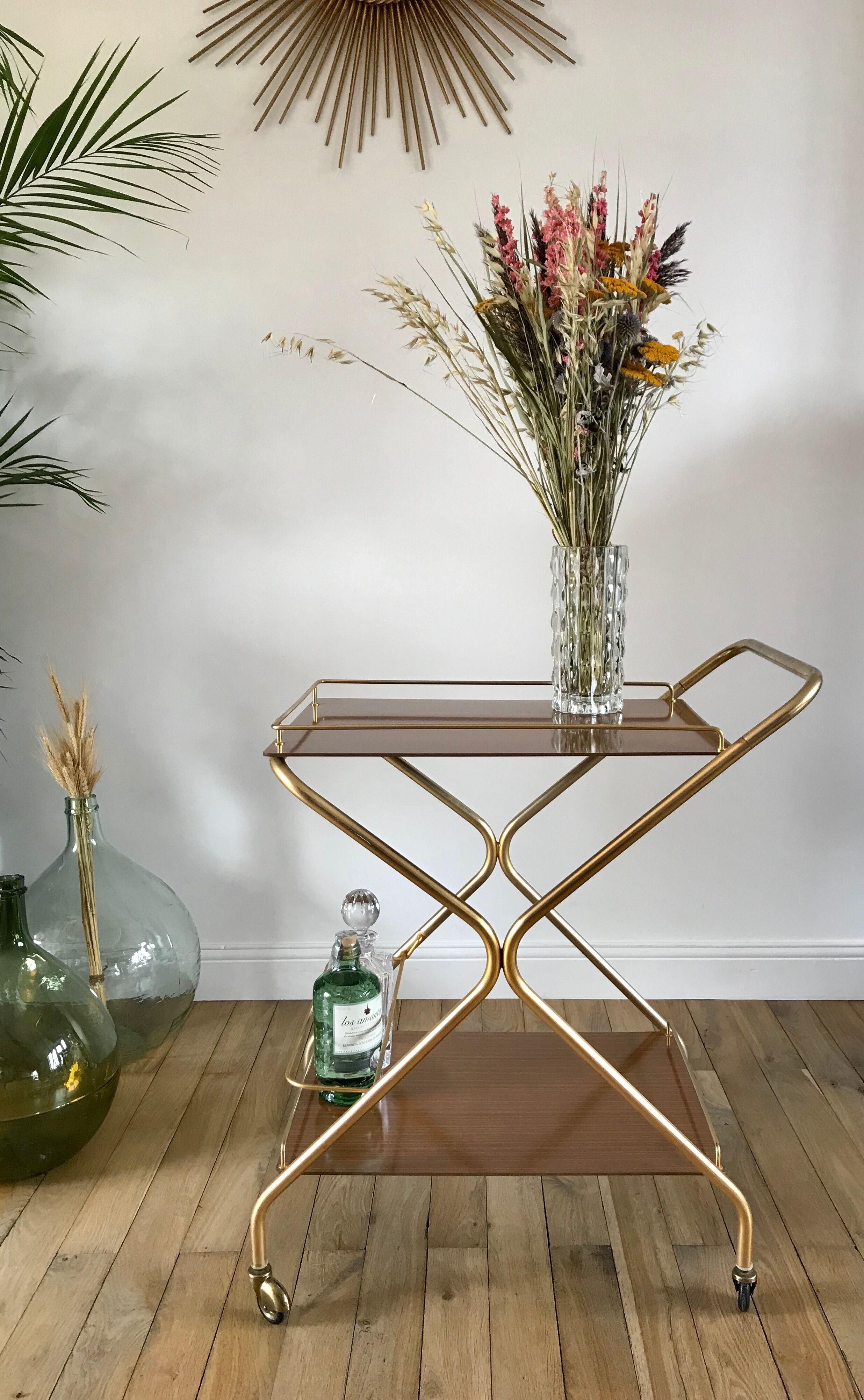Design service in formica and brass 60s
