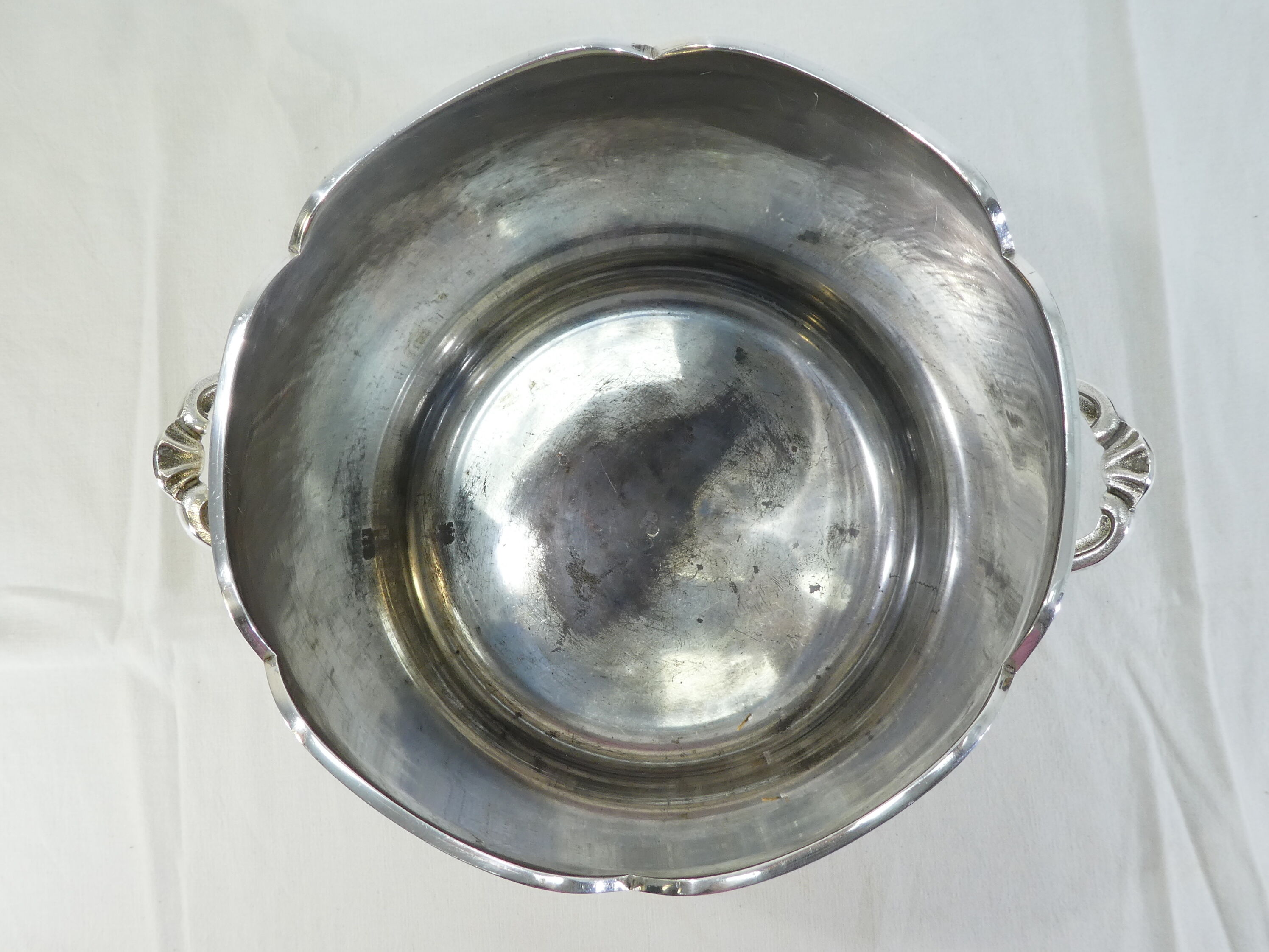 Louis XV-style silver metal Champagne bucket