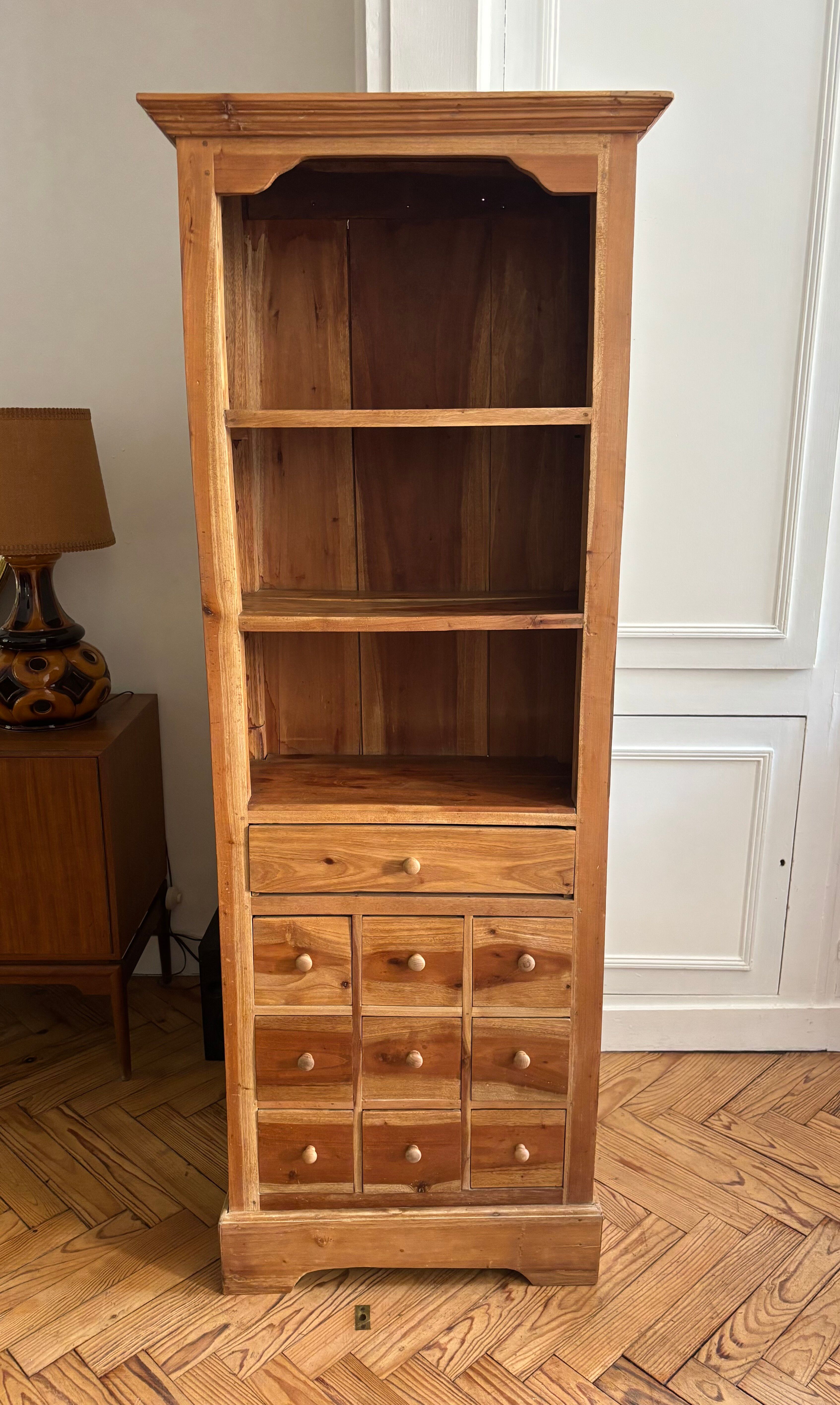 Buffet / Bibliothèque / Vaisselier en bois massif