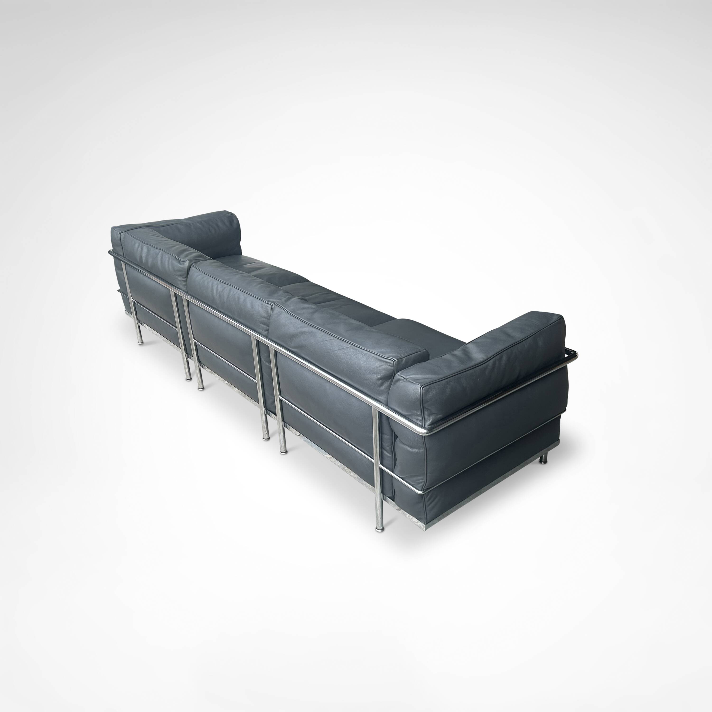 LC3 down cushions Y extra leather 3-seater sofa by Le Corbusier Cassina 90s