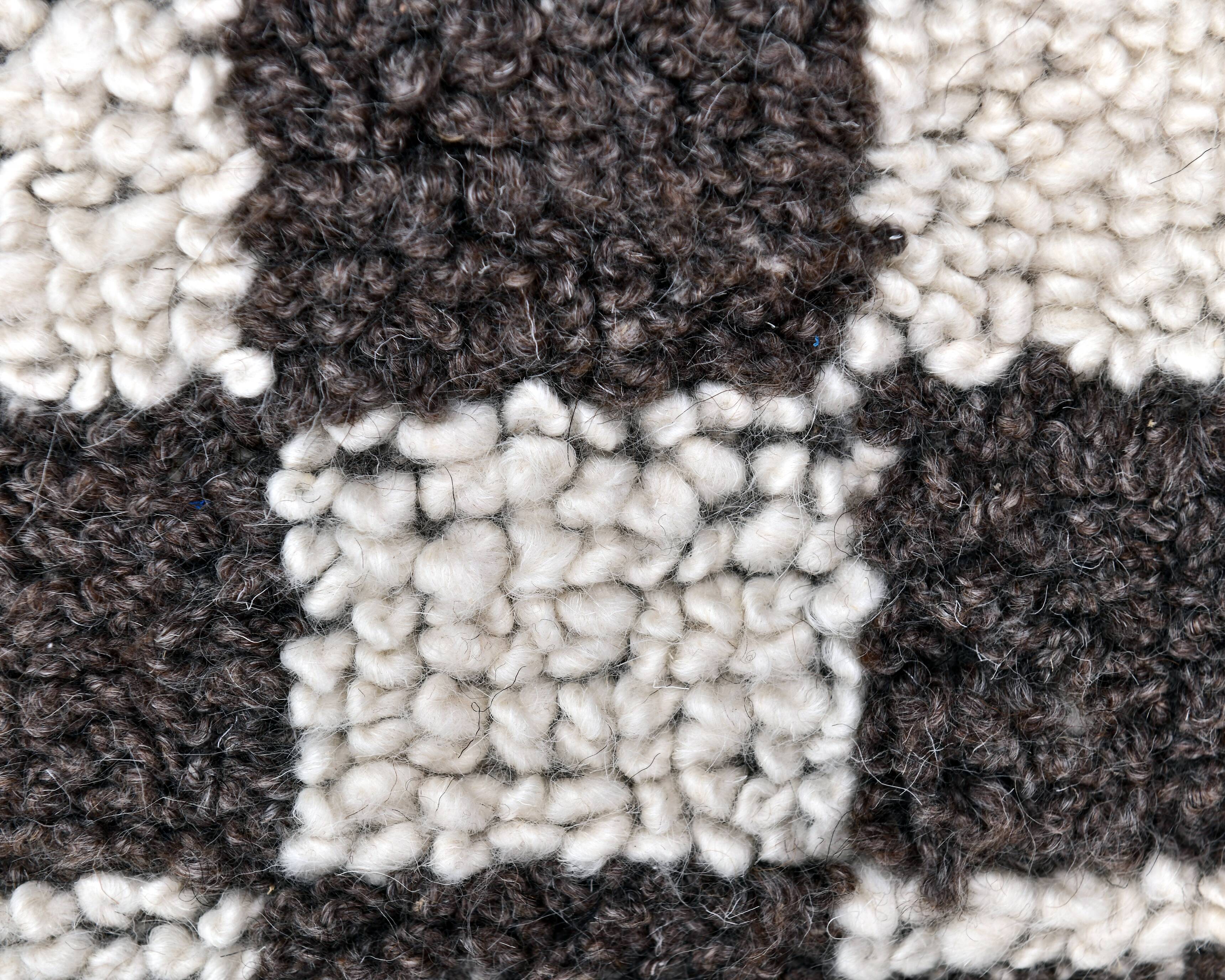 4x7 Checkered Moroccan Vintage Rug 138x208Cm SK 241966