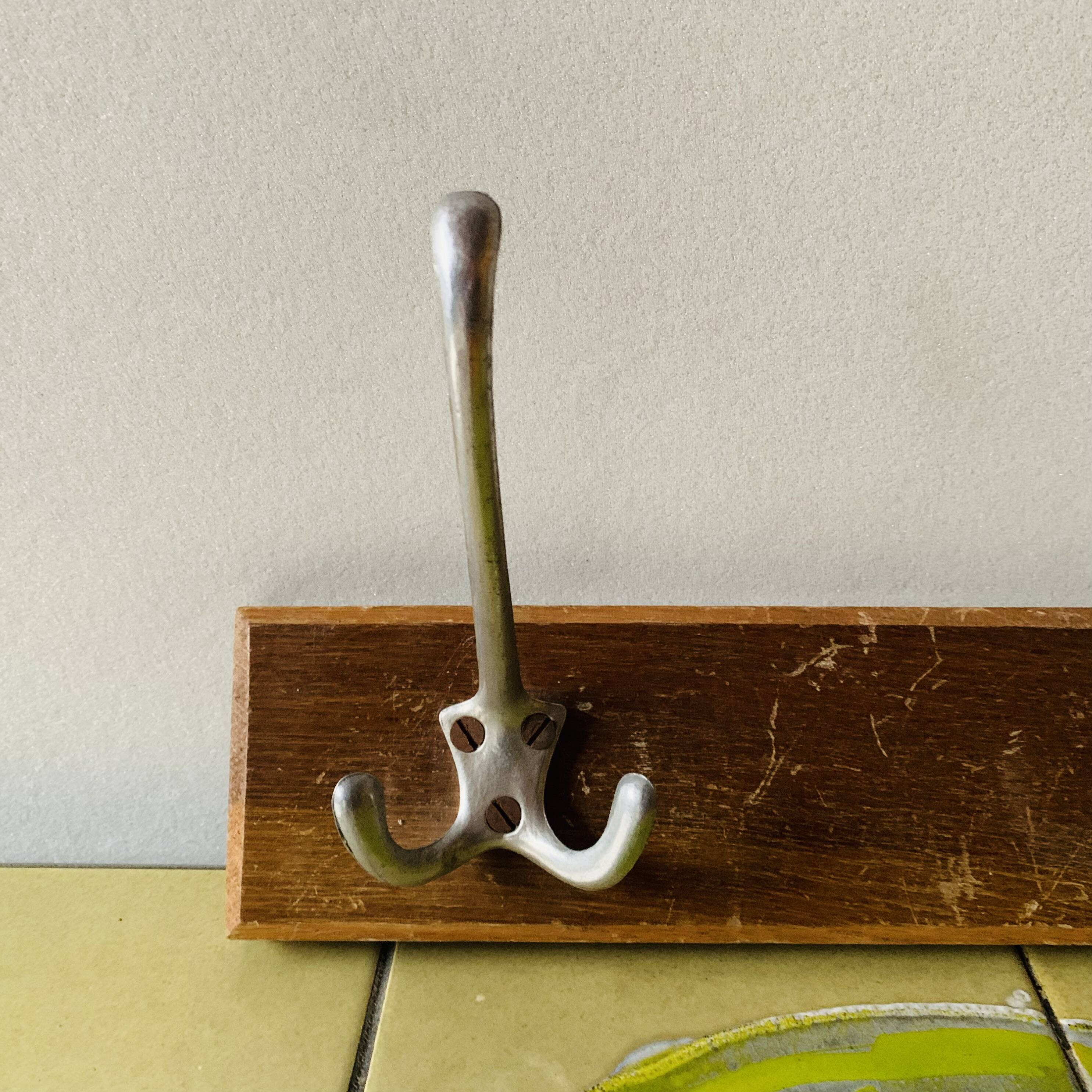 Vintage wooden wall coat rack - triple hook