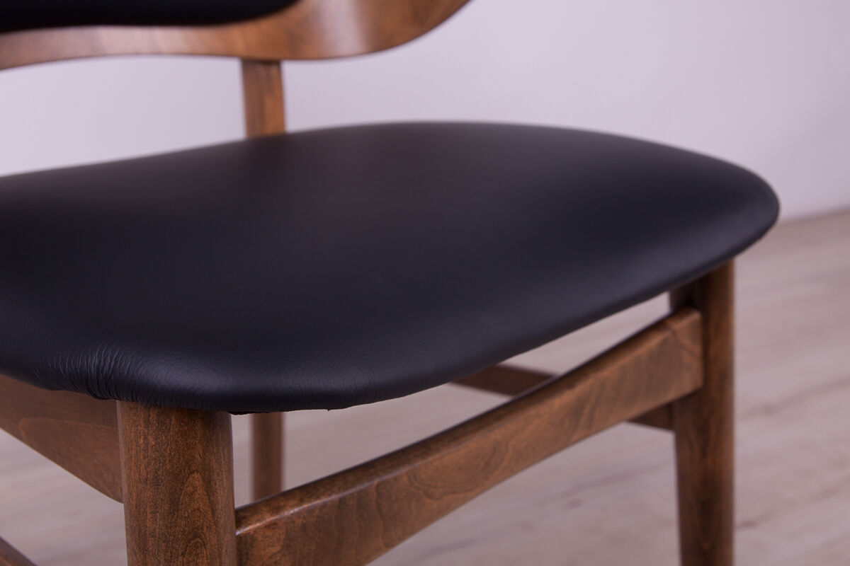 Model 107 armchairs by Hans Olsen for Bramin, 1950