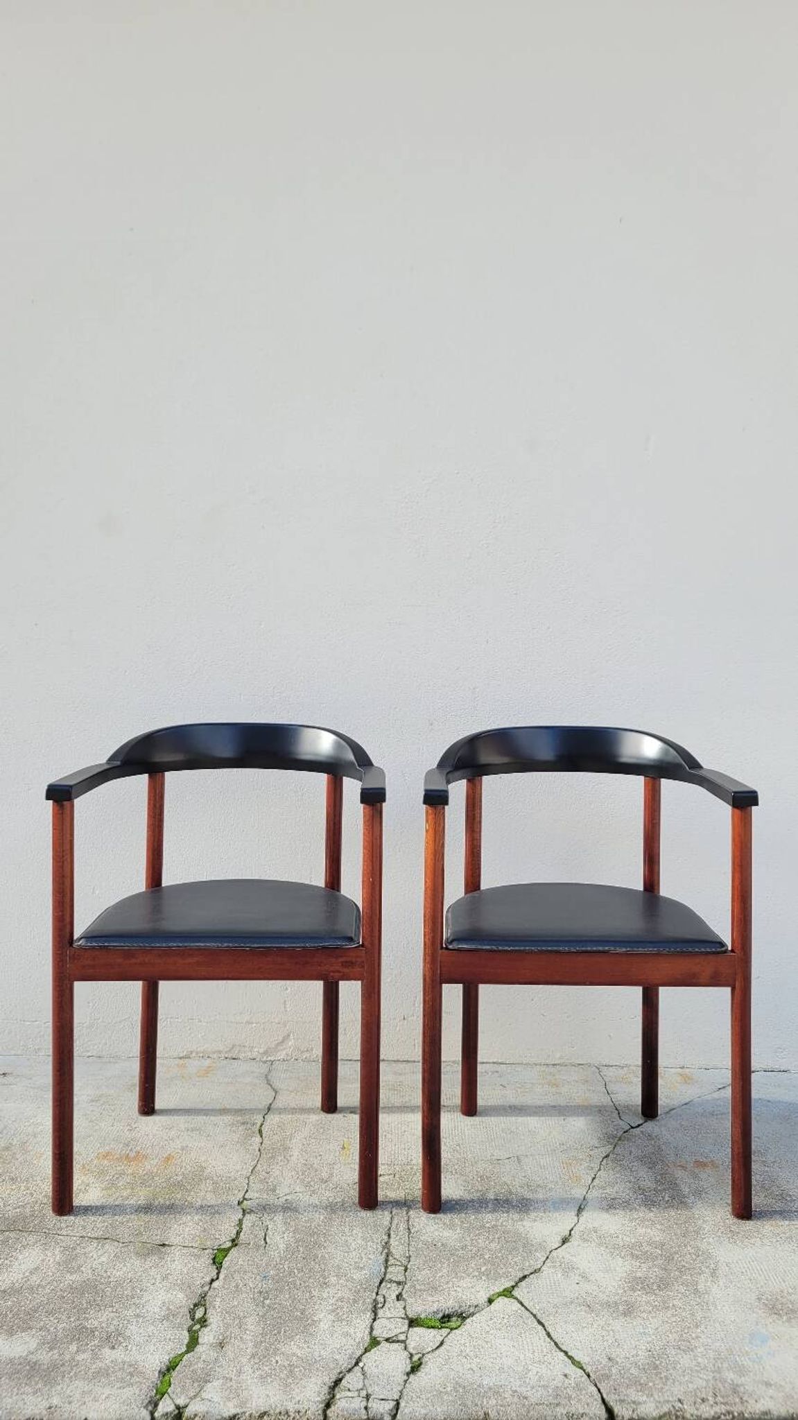 Pair of Scandinavian designer armchairs - 1970s