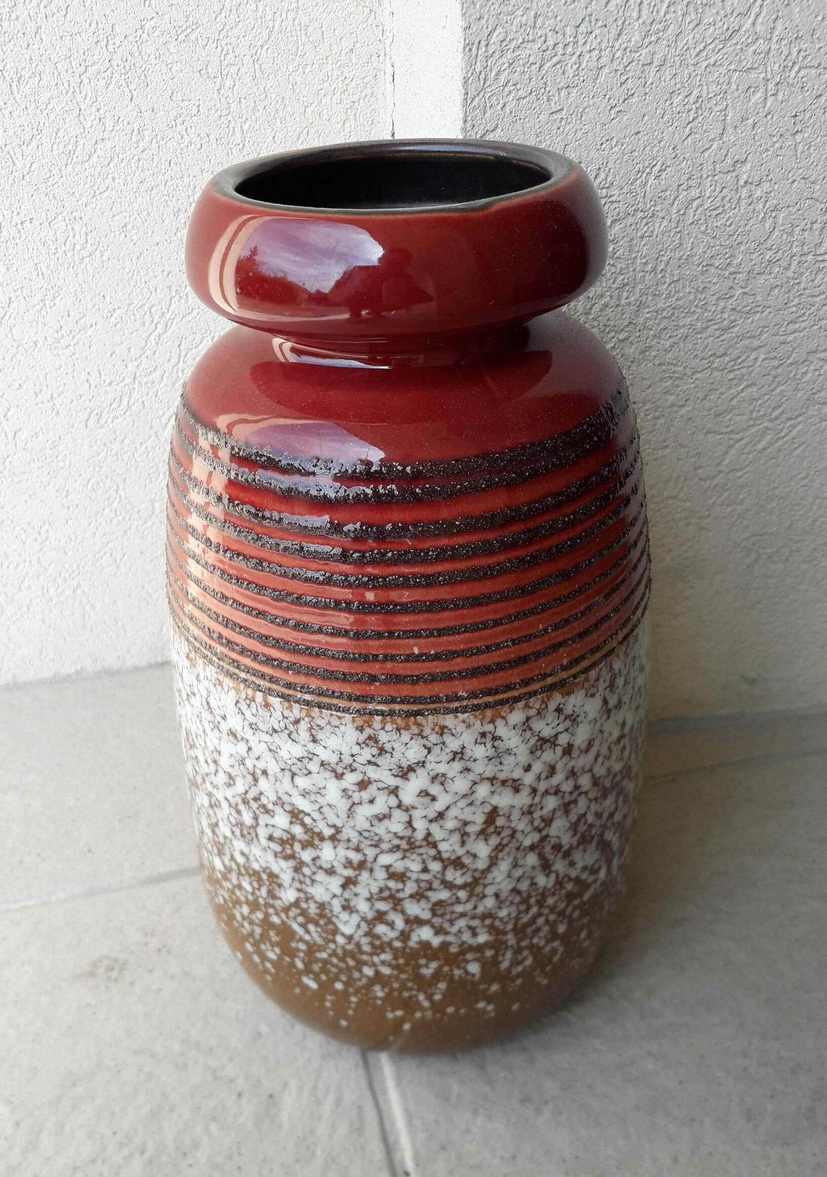Ceramic vase