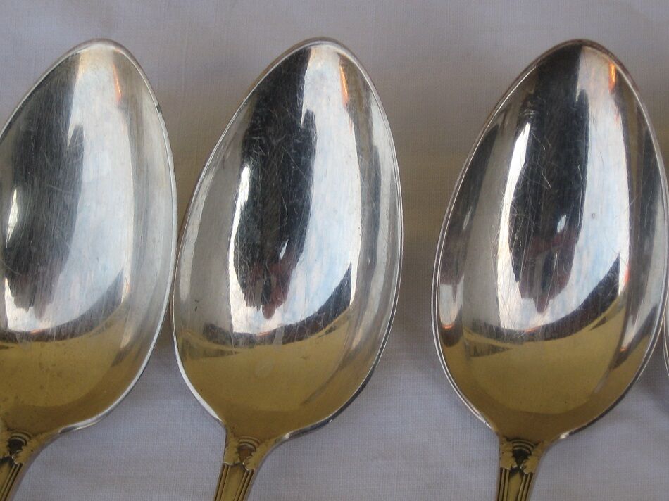 Former Housewife silversmith Deetjen100