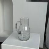 Glass carafe with handle with etched geometric grid pattern