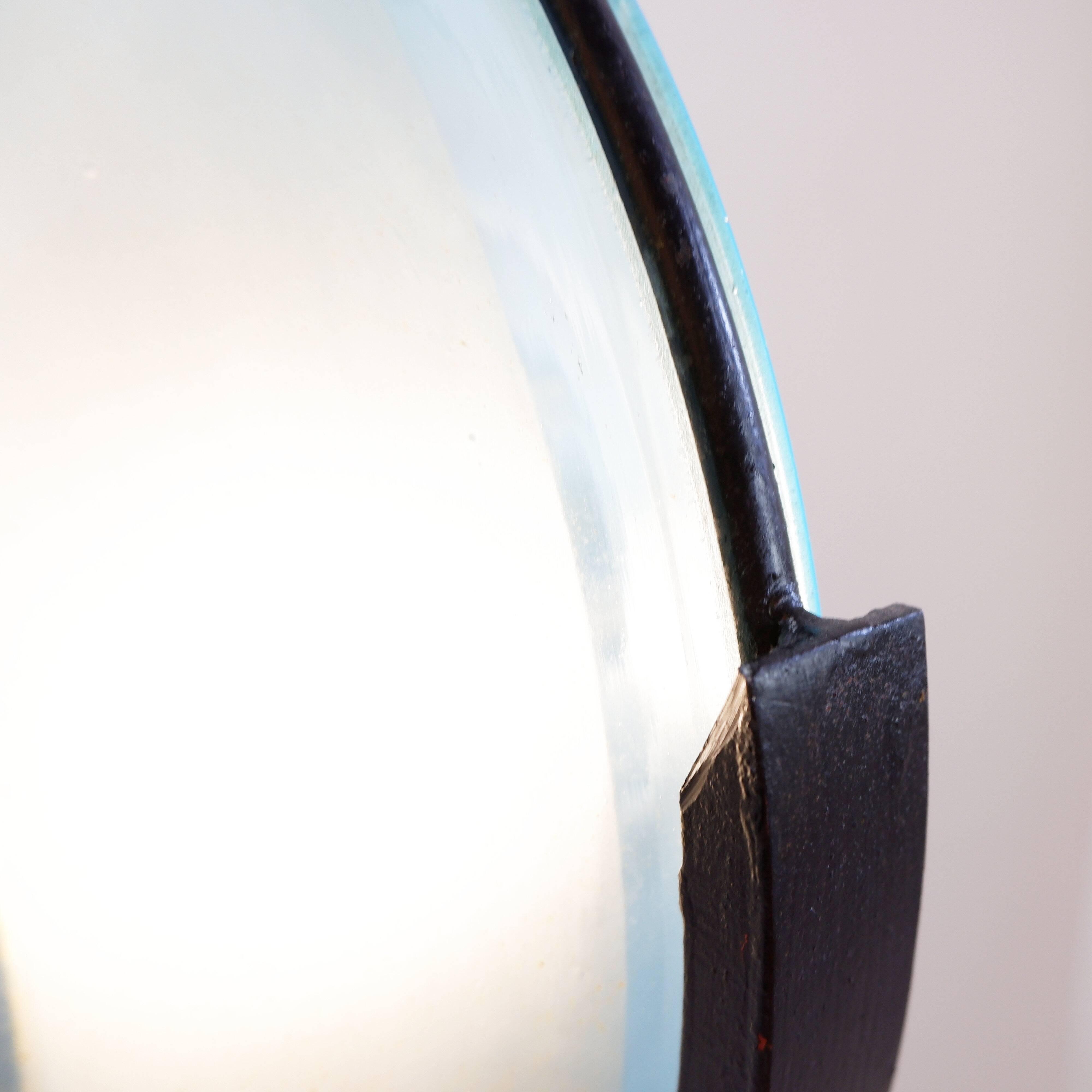 Floor lamp in metal and sandblasted glass disc