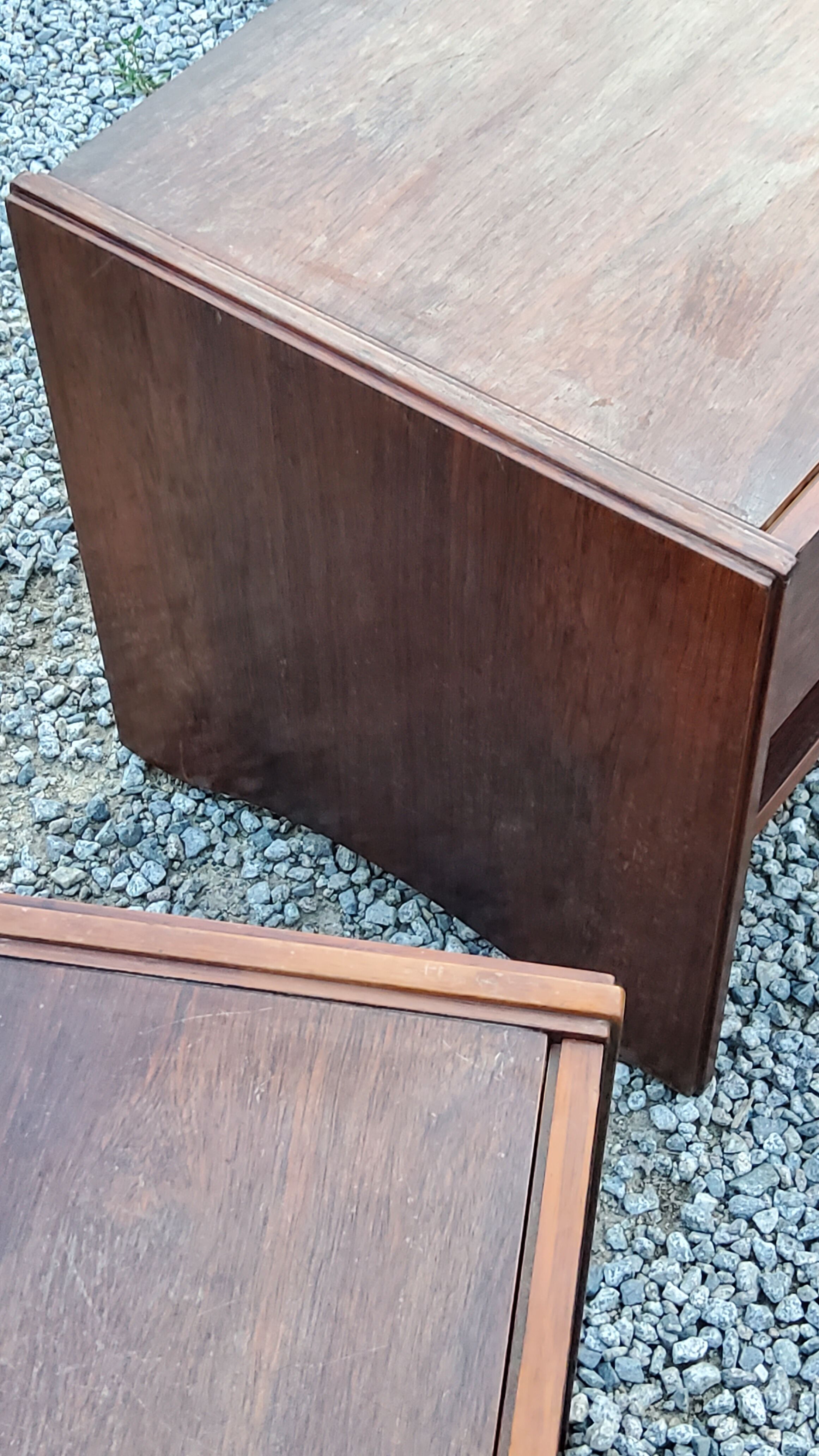 Pair of modernist art deco rosewood bedside tables from the 30s
