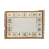 Scandinavian 20th century rug. 197 cm x 138 cm.