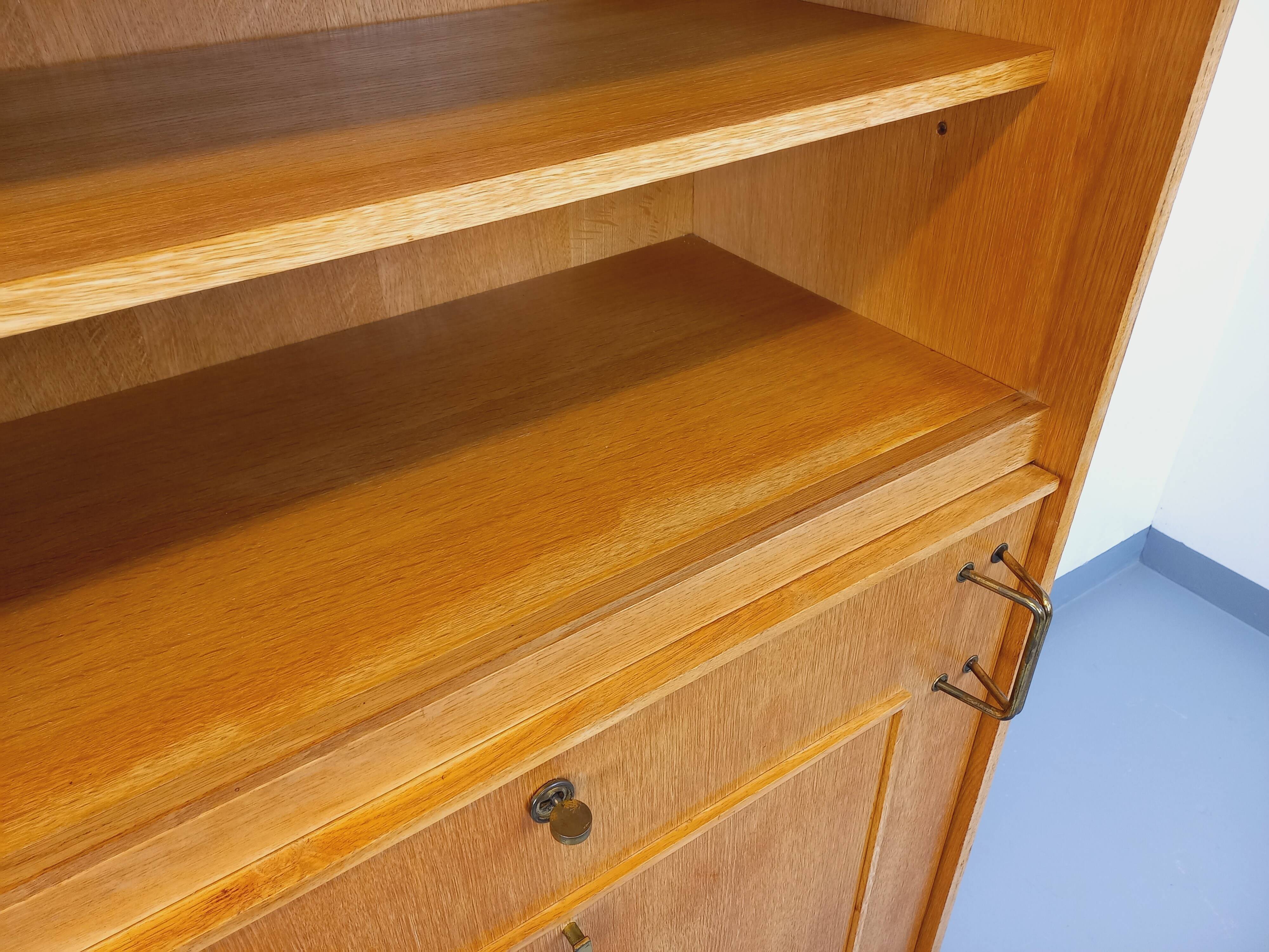 Vintage bookshelf with oak side table.