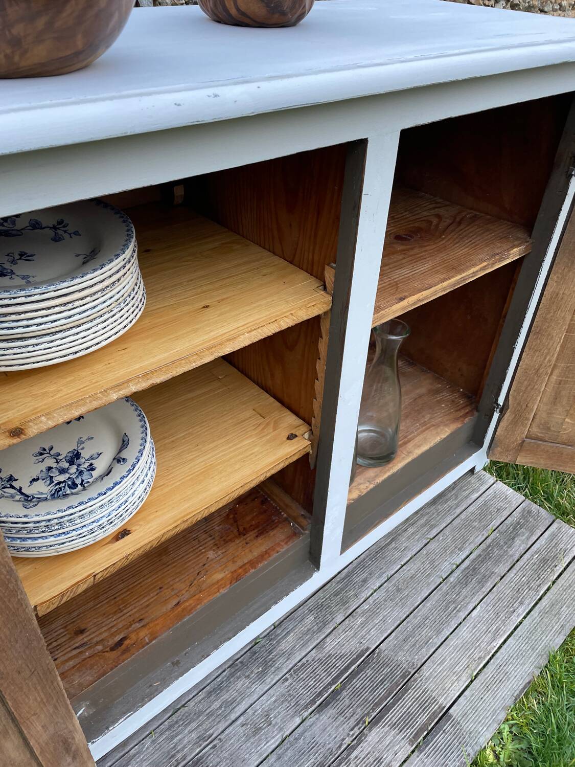Vintage 1930 white sideboard