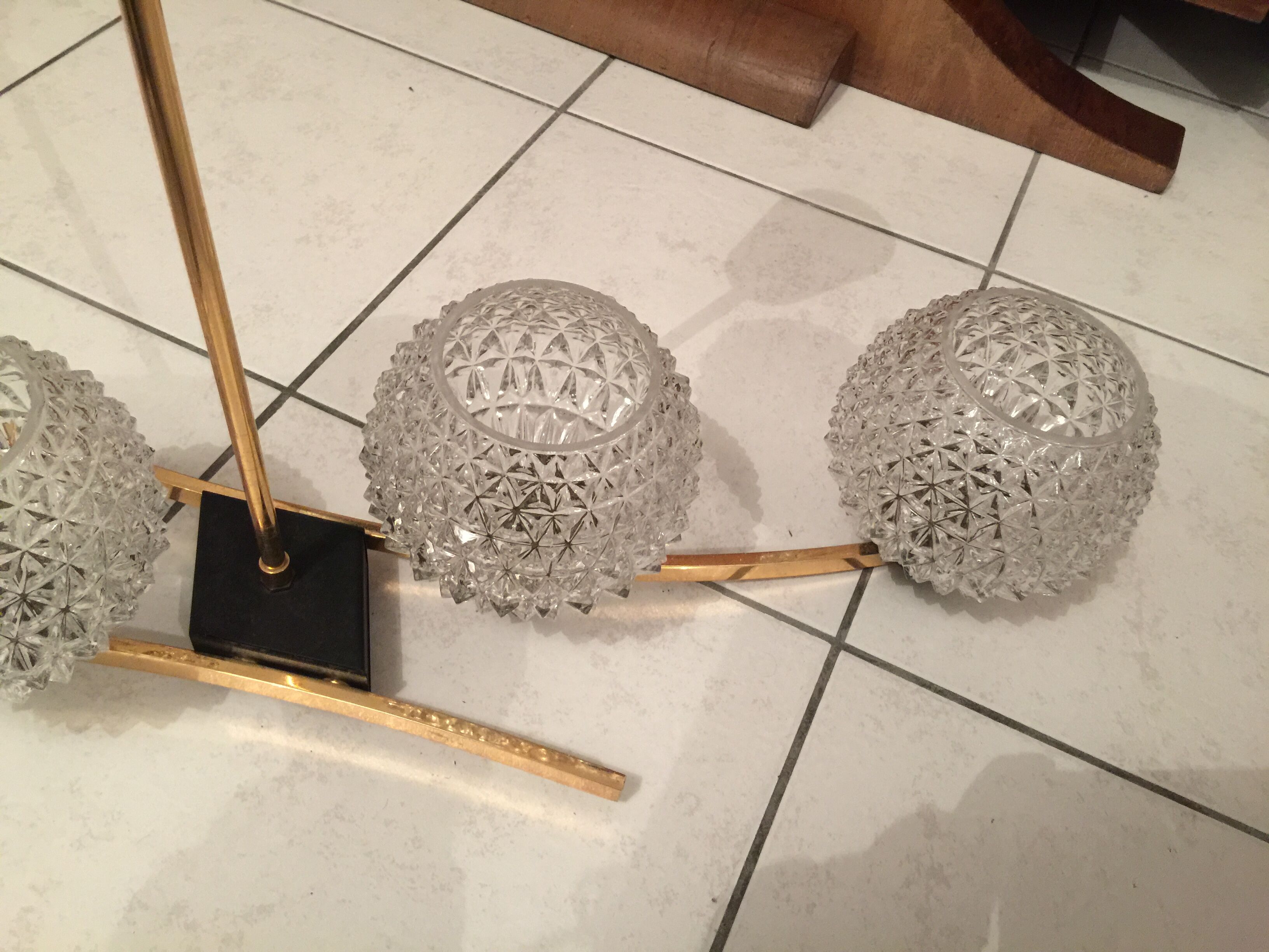 Lustre 4 boules de verre et laiton design