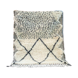 Authentic handmade pure wool rug in black and white, size 1.5/2.5 m.